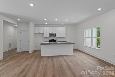 New Construction ranch home on large lot with bonus room above - photo 14