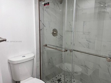 !! BEAUTIFUL & TOTALLY RENOVATED 2/2 APARTMENT IN DESIRABLE