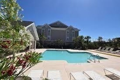 Top-floor 2 bed, 2 bath condo with stunning views overlooking - photo 28