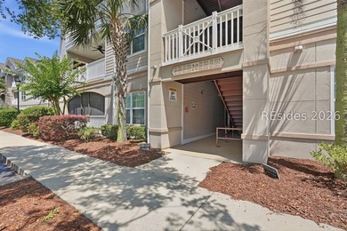 Top-floor 2 bed, 2 bath condo with stunning views overlooking - photo 32