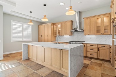 FRESHLY MODERN, LIGHT & BRIGHT in highly sought after Esplanade - photo 22