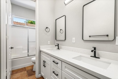 FRESHLY MODERN, LIGHT & BRIGHT in highly sought after Esplanade - photo 41