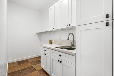 FRESHLY MODERN, LIGHT & BRIGHT in highly sought after Esplanade - photo 43