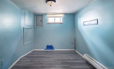 Welcome to this spacious 5-bedroom, 3 bathroom home located in - photo 10
