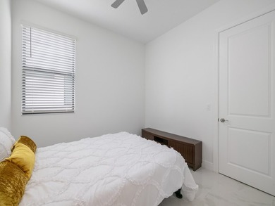 Immaculate 2024 4BR/3BA Kolter built home with a den in desired - photo 9