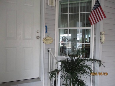 Shows like a model home. Ready to move in, this home has many - photo 3