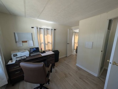 Experience the pinnacle of carefree Florida living in this - photo 12