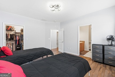 Welcome home to this well-maintained 3-bedroom, 2-bath ranch - photo 18