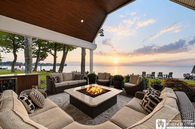 Luxury Lakefront Living! Experience breathtaking Lake Erie views - photo 4