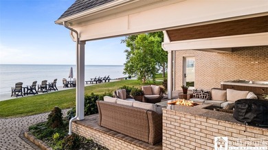 Luxury Lakefront Living! Experience breathtaking Lake Erie views - photo 6