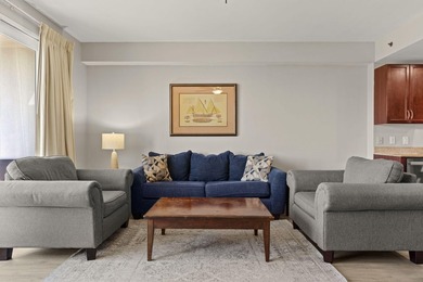 Welcome to Laketown Wharf Resort in the heart of all the fun and - photo 7