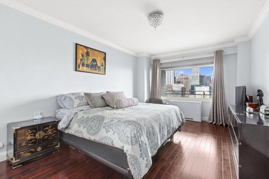 Perched high above Midtown East with breathtaking skyline views - photo 6