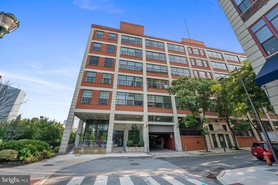 Step into elevated city living with this stunning, light-filled - photo 1