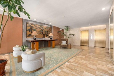 Welcome to Residence 7C, offering exceptional scale, flexibility - photo 8