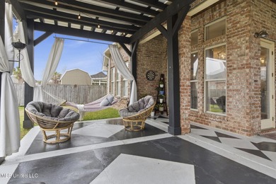 Welcome to this beautifully maintained 5-bedroom, 3-bathroom - photo 31