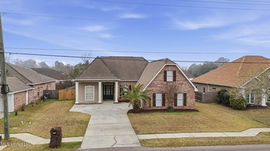 Welcome to this beautifully maintained 5-bedroom, 3-bathroom - photo 36