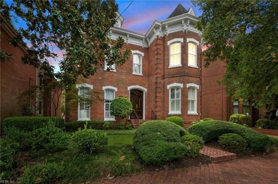 Elizabeth River Condo For Sale in Norfolk Virginia