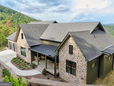 Surround yourself with luxury! Breathtaking layered views of - photo 6