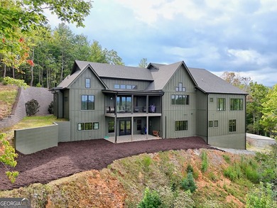 Surround yourself with luxury! Breathtaking layered views of - photo 7
