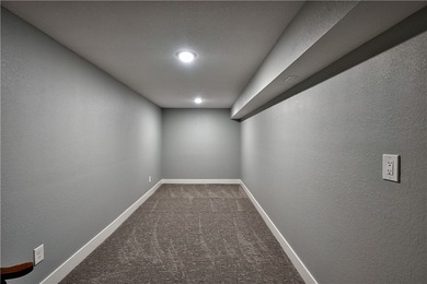 Wow! Stunningly remodeled Long Lake property, perfect as a - photo 18