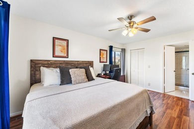 Welcome to this beautifully updated 2 bedroom, 2 bathroom top - photo 18