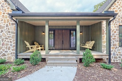 Surround yourself with luxury! Breathtaking layered views of - photo 9