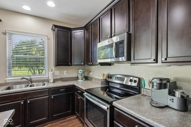 Discover refined living in this spacious 2527 sq. ft - photo 20