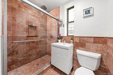 PRE-WAR CHARM MEETS MODERN LUXURY IN THE HEART OF THE WEST - photo 5