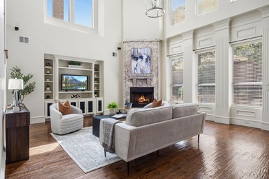 Nestled within the prestigious, guard-gated Villas of Hogan's - photo 6