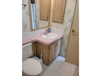 SUPER SPACIOUS Located in 55 plus community beautifully - photo 29