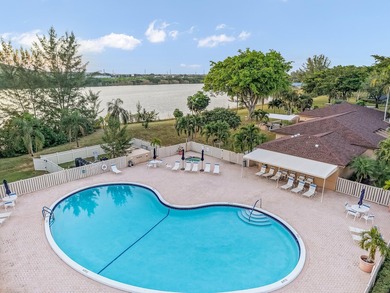 Gorgeous newly updated condo in the heart of Deerfield Beach! - photo 31