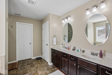 Discover refined living in this spacious 2527 sq. ft - photo 33