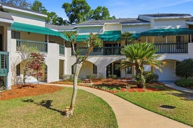 Experience peaceful waterfront living at 308 Westlake Court, a - photo 2