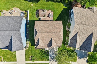 Discover refined living in this spacious 2527 sq. ft - photo 48