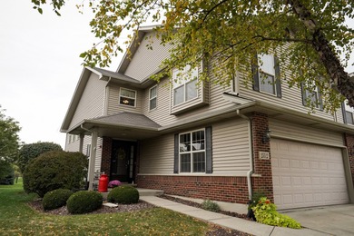 (private lake, pond, creek) Townhome/Townhouse For Sale in Manhattan Illinois