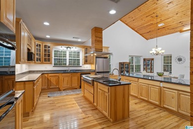 Lakefront estate on 3.52 acres! Featuring 6,310 sq ft of living - photo 12