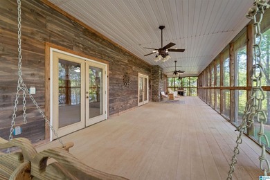 Lakefront estate on 3.52 acres! Featuring 6,310 sq ft of living - photo 22
