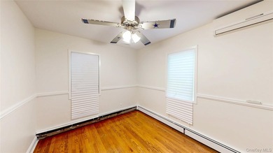 Motivated Seller! Spacious Expanded Cape in North Merrick - Room - photo 10