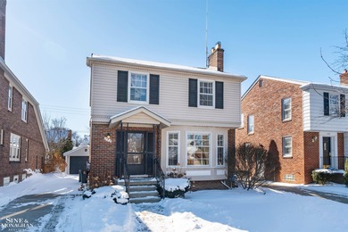 Lake Saint Clair Home For Sale in Grosse Pointe Michigan