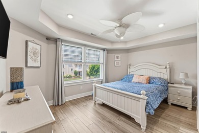 Exceptional ocean views and a premier Gardens location set the - photo 17