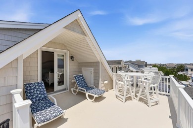 Exceptional ocean views and a premier Gardens location set the - photo 23