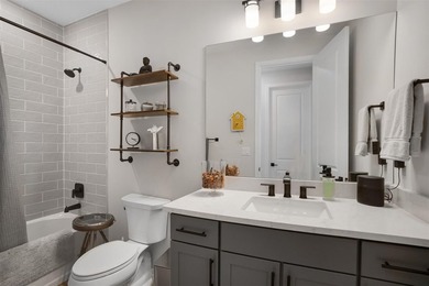 Enjoy resort-style living in Oak Tree, a premier gated community - photo 25