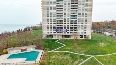 Step into luxury lake-front living in this totally renovated 2/3 - photo 26