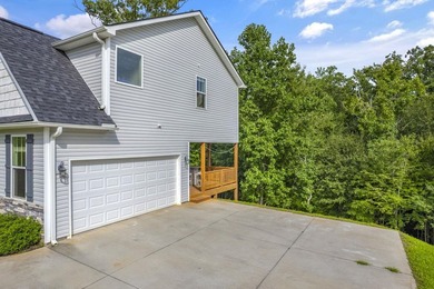 Looking for a move-in ready home on over an acre in the heart of - photo 30