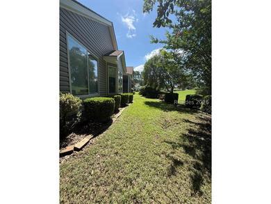Welcome to 12 Walden Lane, a beautifully maintained one-owner - photo 36