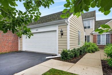 (private lake, pond, creek) Townhome/Townhouse Active Under Contract in Inverness Illinois
