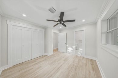 On a quiet dead-end street in the highly sought-after Sugarloaf - photo 44
