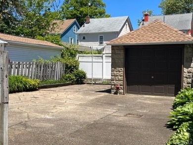 Lovingly maintained bright, spacious, Detached Colonial, 3 - photo 10