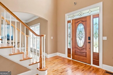 Beautifully 6 bedroom. home on a private cul-de-sac lot in - photo 5