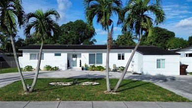 (private lake, pond, creek) Home For Sale in Hialeah Florida